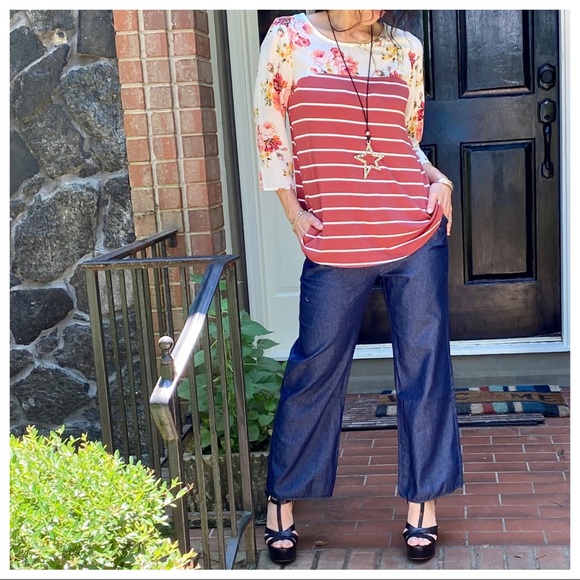 PRETTY STRIPED FLORAL TUNIC TOP - Picture 13 of 16